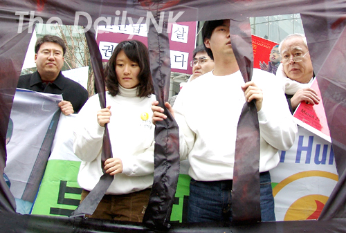 Volunteers_Performance_Seoul_Feb_05.jpg